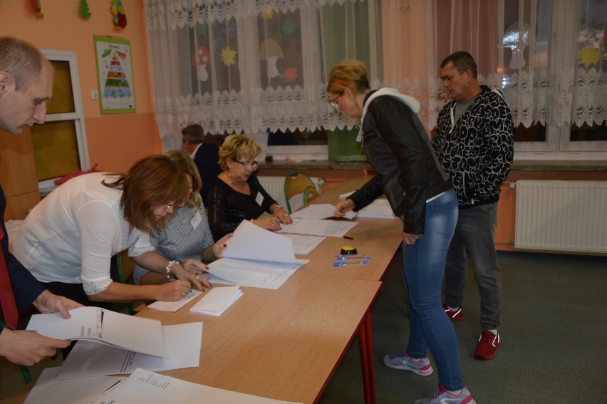 Wybory 2018 na Opolszczyźnie rozpoczęły się o 7.00
