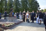 Pomnik Dzieci Utraconych na cmentarzu komunalnym w Dębicy  [ZDJĘCIA]