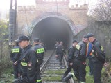Tunel kolejowy w Rydułtowach: Strażacy ćwiczyli w obiekcie [ZDJĘCIA]