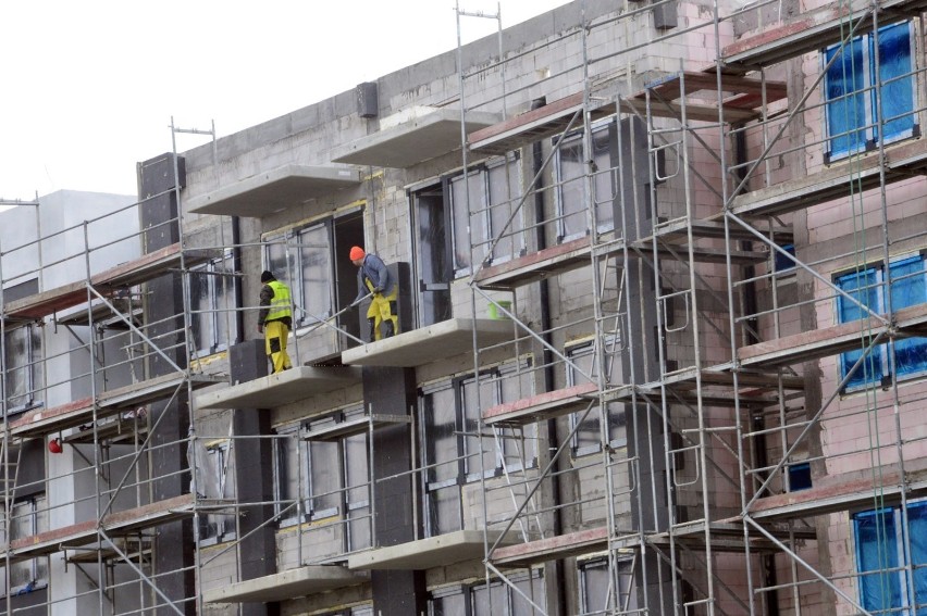 Głogów: Nowy blok na osiedlu Piastów. Potrzeba dodatkowych dwóch milionów. ZDJĘCIA Z BUDOWY