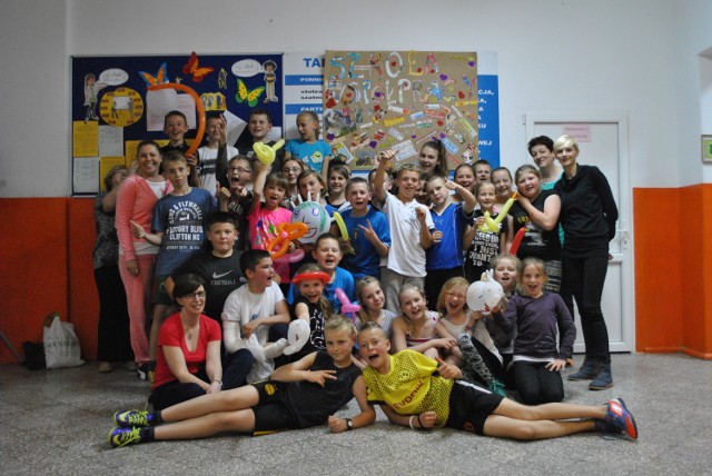 Uczniowie ZS Borzytuchom wspólnie z opiekunami spędzili noc w szkole
