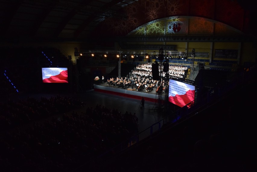 Koncert z okazji 11 listopada w hali Arena - "Kaliszanie...