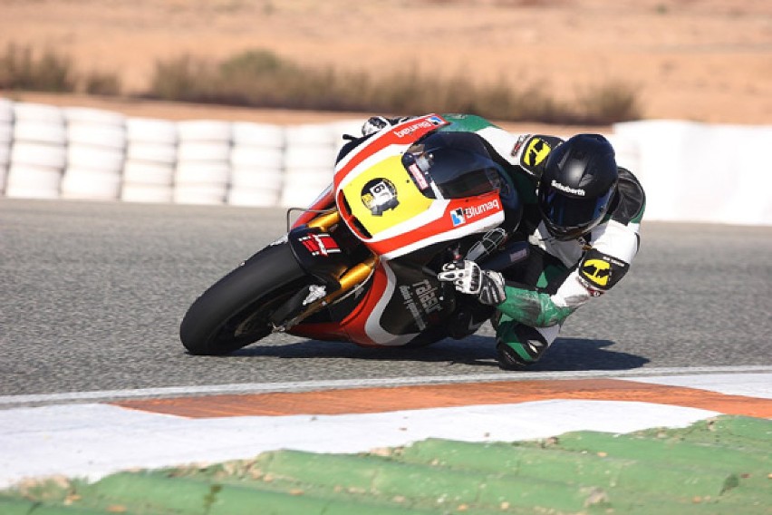 Adrian Pasek miał udane testy na motocyklu Moto2