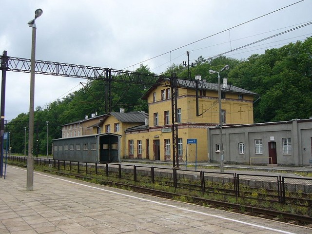 Źródło: http://commons.wikimedia.org/wiki/File:POL_Czerwonka_stacja_kolejowa.JPG