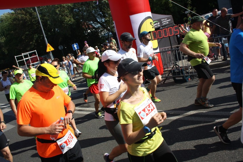 Na starcie II Rafako Półmaratonu pojawiło się 706 zawodników