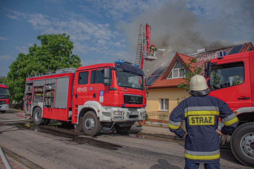  Pożar domu w Kobiernie [ZDJĘCIA]                       