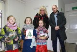 Dzieci z sądeckiej Dąbrówki przyszły z bożonarodzeniowymi życzeniami do "Krakowskiej"