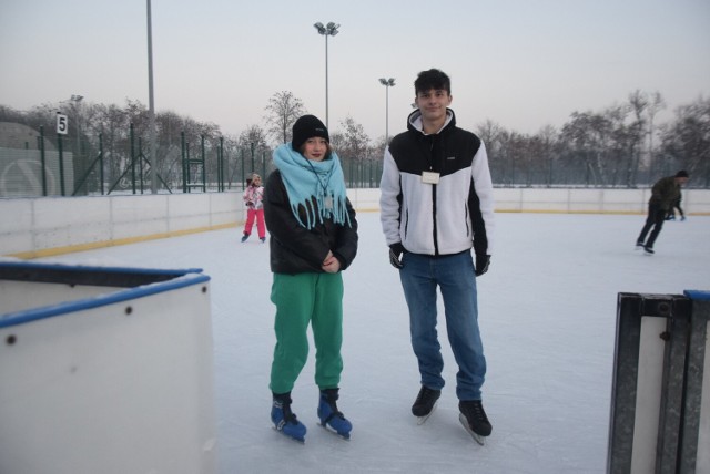 Otwarcie lodowiska w Radomiu. Więcej na kolejnych slajdach.