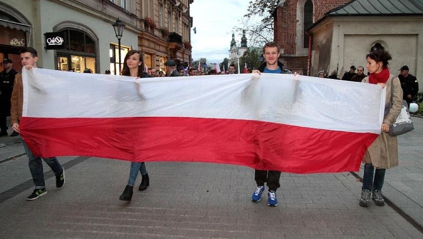 Kraków. Protest przeciwko islamskim imigrantom [ZDJĘCIA]