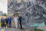 Powiat kraśnicki. Pierwszy mural  został odsłonięty. Zobacz zdjęcia z uroczystości w gminie Urzędów