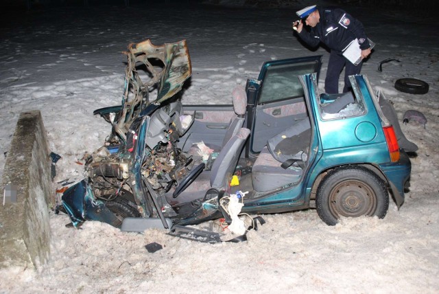 Wypadek w Majdanie Nowym: 30-latek uderzył w przepust