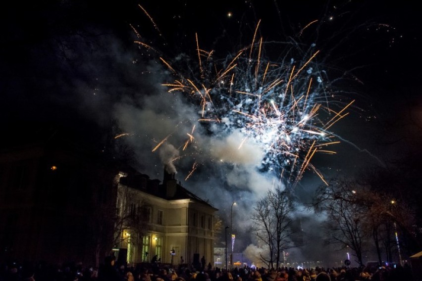 Pruszcz Gdański: Miejski sylwester 2015. Zobacz jak mieszkańcy witali 2016 rok [ZDJĘCIA]