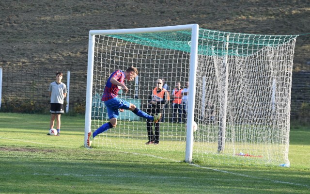 Derby w IV lidze. Polonia Bytom rozgromiła Szombierki 2:0