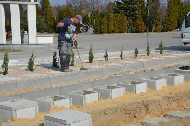Na głogowskim cmentarzu na Brzostowie powstaje nowe pole urnowe
