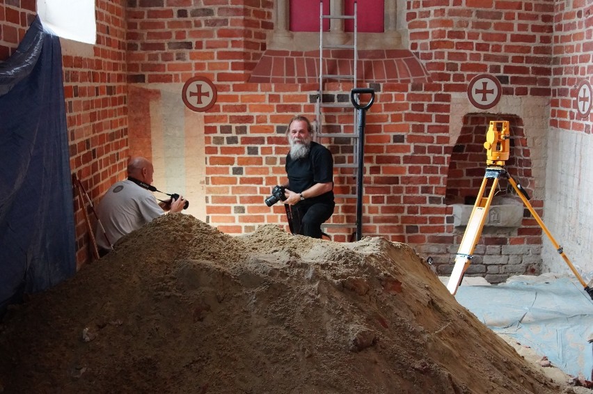 Badania archeologiczne w kaliskim kościele franciszkanów