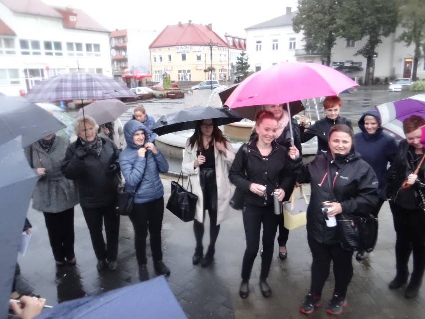 Nie dla całkowitego zakazu aborcji. Czarny protest w Wieluniu [FOTO]