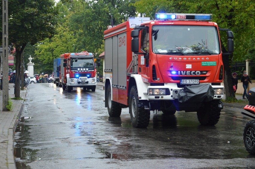 Parada pojazdów podczas 44. Święta Kwiatów, Owoców i Warzyw CZ II