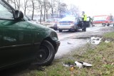 Dwa auta zderzyły się w Wudzynie. Mężczyzna w szpitalu