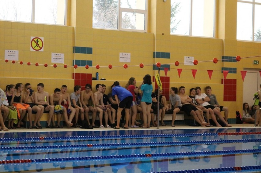 W Wałbrzychu odbyła się druga edycja I Szkolnej Ligi Pływackiej