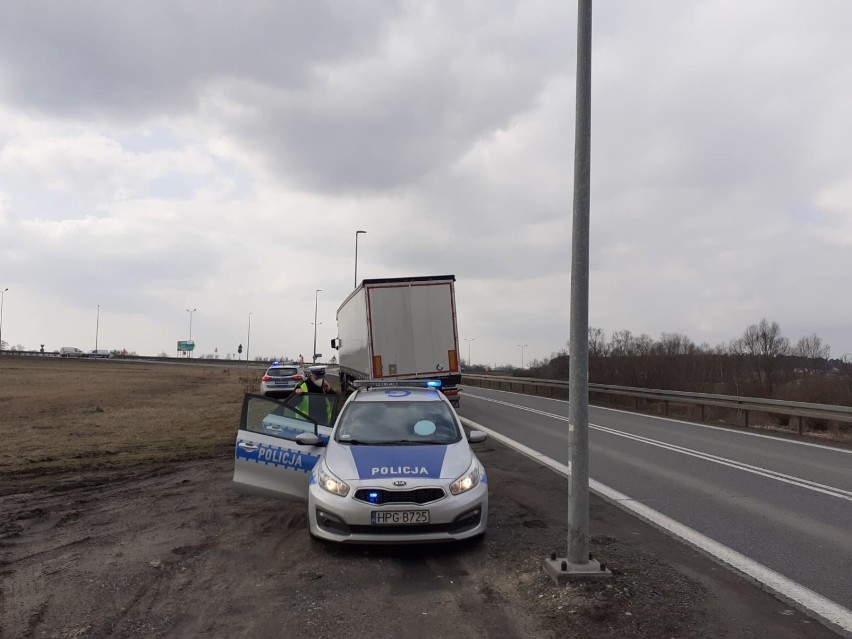 Kraków. Kierowca ciężarówki jadącej autostradą A4 miał ponad 3 promile alkoholu 