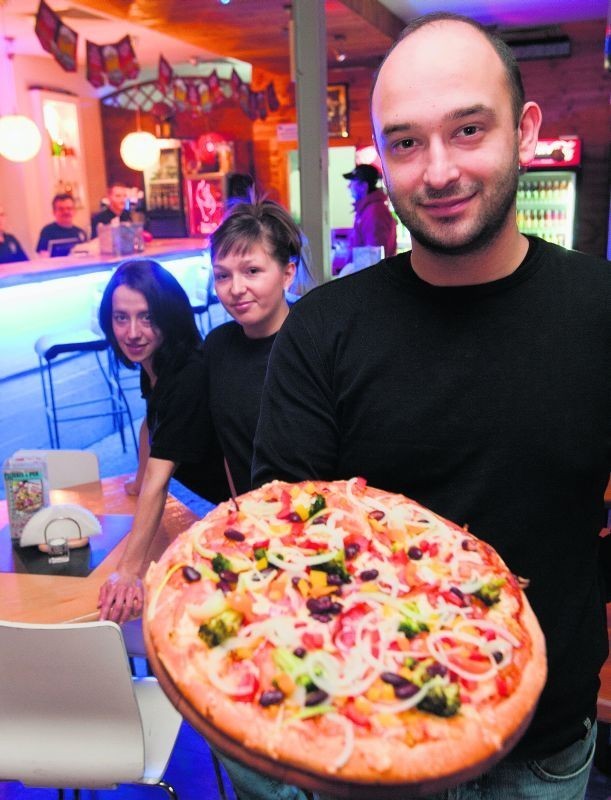 Damian Osmolak zaprasza do pizzerii Football w Wałbrzychu