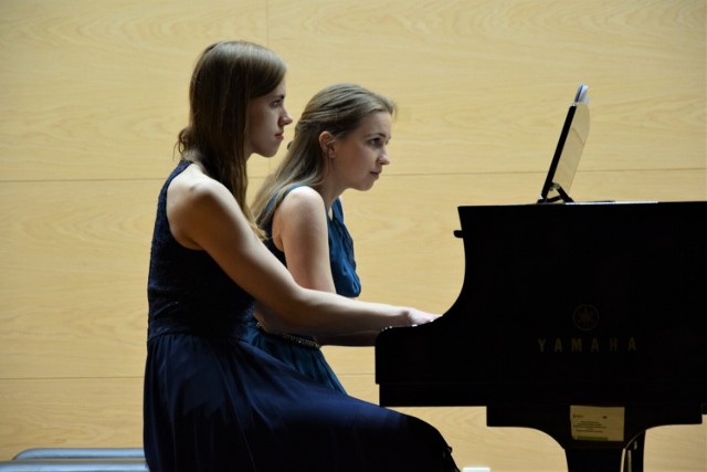 Zbąszyń. Koncert studentów „Koła Naukowego pianistów” oraz „Koła Naukowego Wokalistów” Akademii Muzycznej w Poznaniu - 27.04.2022