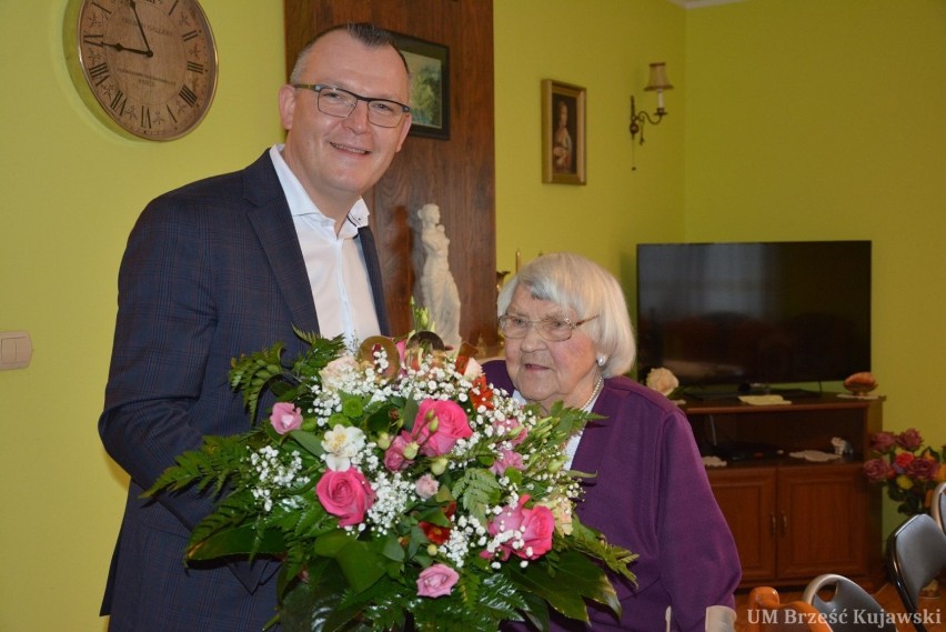 Bronisława Tomczak z Brześcia Kujawskiego skończyła 100 lat [zdjęcia]