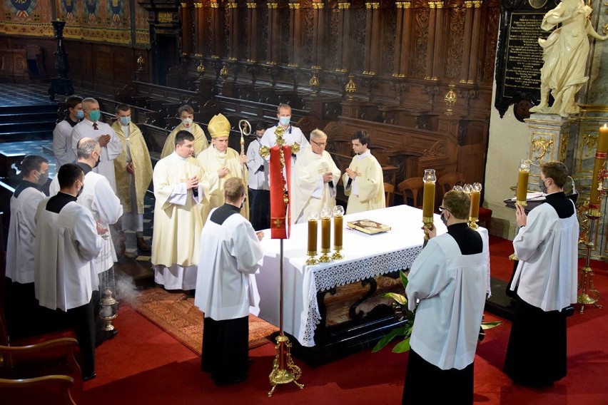 Sandomierz oddał hołd Papieżowi Janowi Pawłowi II w 100. rocznicę urodzin (NOWA GALERIA ZDJĘĆ)
