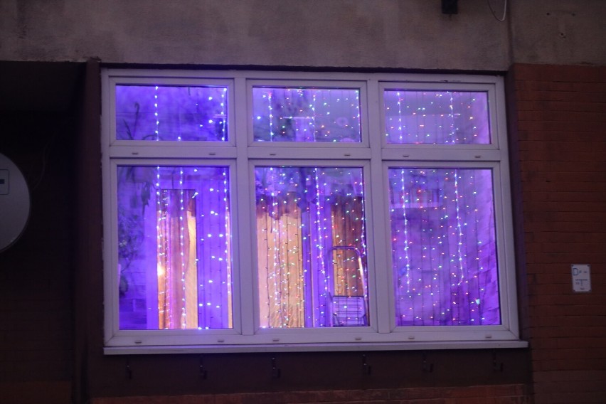 Legniczanie świątecznie oświetlają swoje domy, okna i balkony, zobaczcie zdjęcia