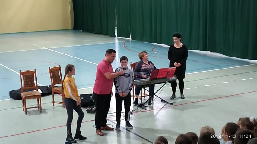 Rok Moniuszki- niezwykły koncert w Szkole Podstawowej w Błaszkach[FOTO]