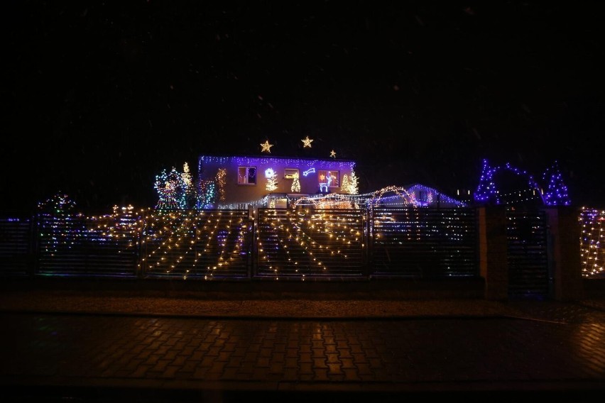 To najbardziej oświetlony dom w Zabrzu! Zobacz te ZDJĘCIA. Posesja pani Sosnowskiej w Makoszowach robi wrażenie