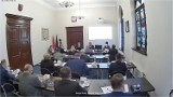 Radni miejscy z Wąbrzeźna głosowali w sprawie podwyżek dla siebie i burmistrza