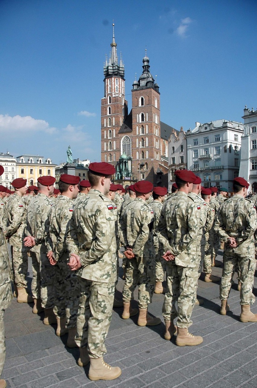 Żołnierze pożegnali się z Krakowem [ZDJĘCIA]