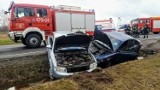 Wypadek w Solcu na drodze krajowej nr 74 koło Opoczna. Dwie osoby ranne, droga zablokowana [ZDJĘCIA]