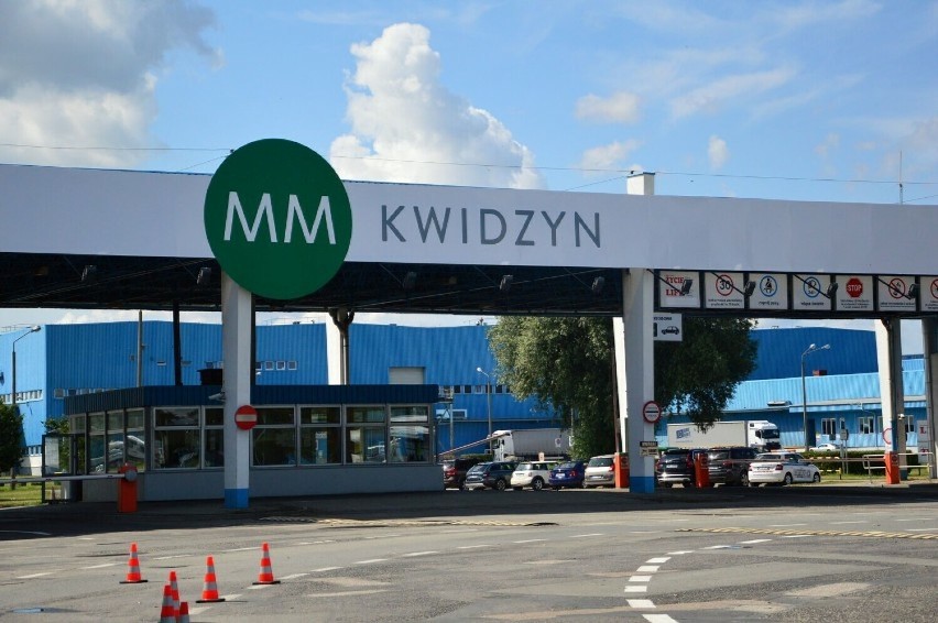 Grupowe zwolnienia w MM Kwidzyn. Ponad 100 osób może stracić pracę. "Dojeżdżają pojedyncze osoby z Malborka"