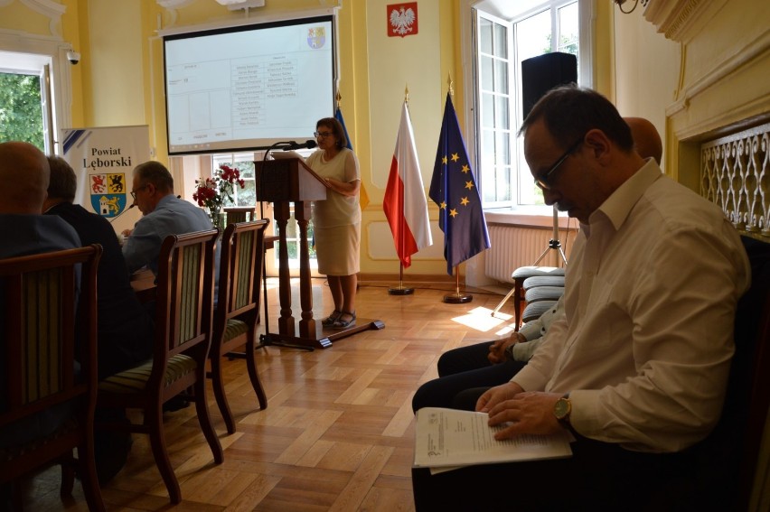 18 czerwca Rada Powiatu  Lęborskiego podjęła  uchwałę w sprawie sytuacji  ekonomiczno - finansowej szpitala w Lęborku.