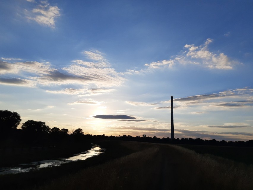 Panorama okolicy z kominem na Widziszowie