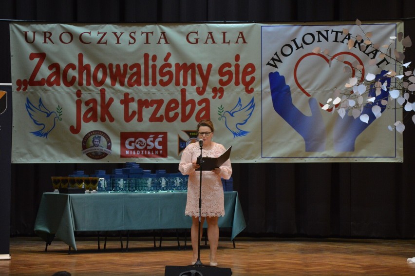 Święto wolontariuszy w Czarnem, bo jak powiedziała Danuta Siedzikówna „Inka” - Zachowałam się, jak trzeba| ZDJĘCIA+WIDEO