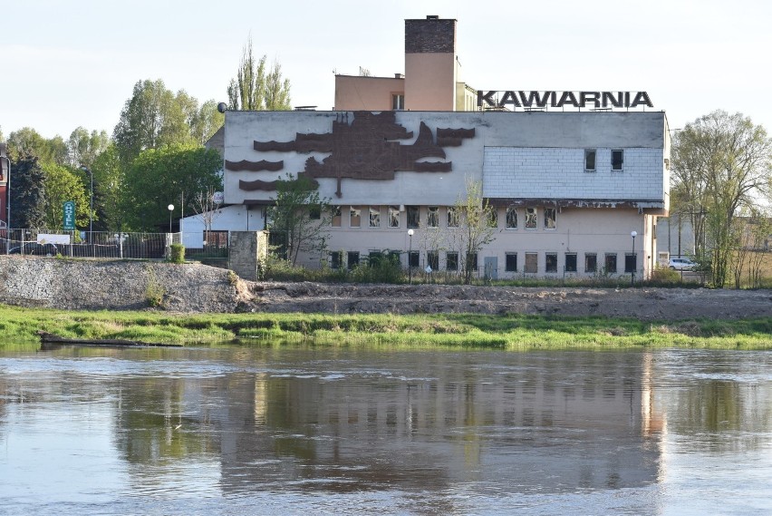 Odra znów jest wyższa w Krośnie Odrzańskim. Port ponownie...