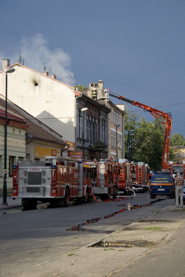 Pożar kamienicy w centrum Nowego Sącza. Fot. Łukasz Popardowski