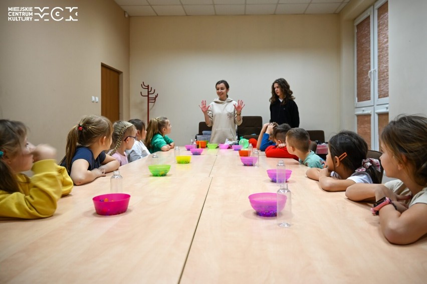 Ferie zimowe w Tomaszowie Maz. Moc atrakcji dla dzieci i młodzieży w MCK - ZDJĘCIA