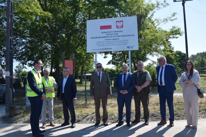 Droga z Pogorzelic do Unieszyna gotowa. Będzie ważnym łącznikiem z S-6 [VIDEO]