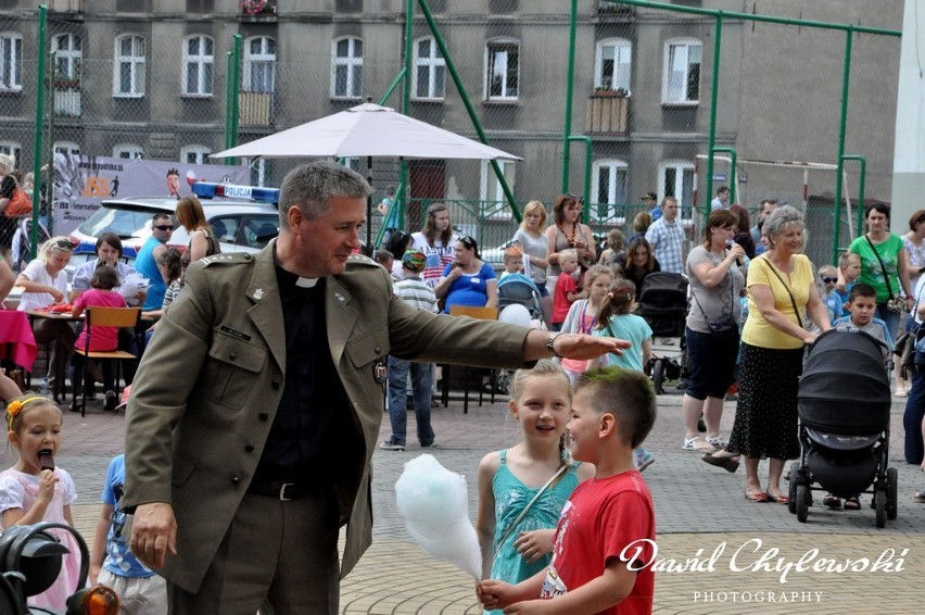 Festyn charytatywny w Szkole Podstawowej nr 2 przy ulicy...