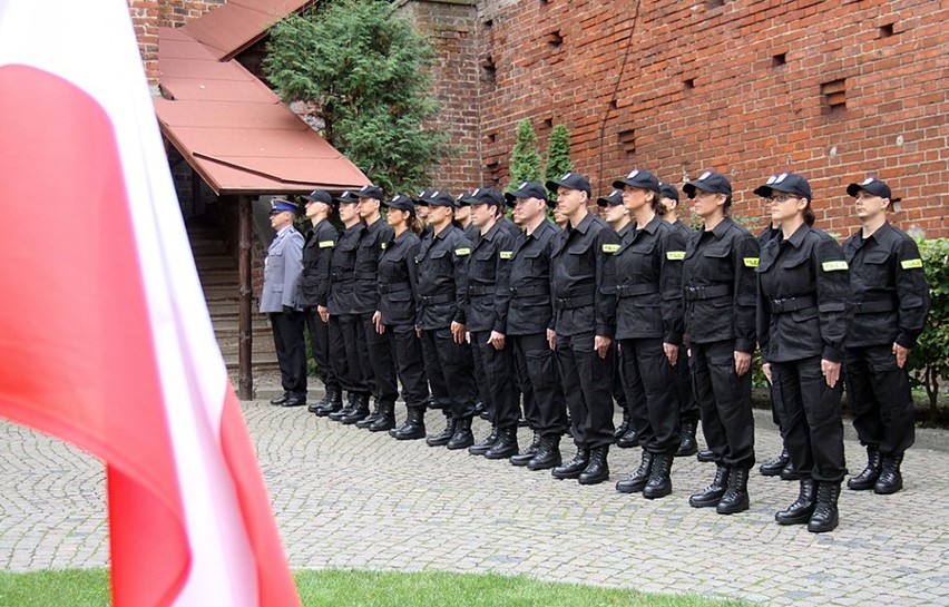 Ślubowanie nowych policjantów w Olsztynie. Zobacz zdjęcia!