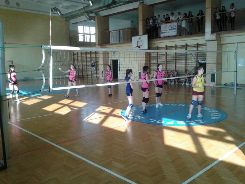 Turniej piłki siatkowej dziewcząt z okazji Ogólnoeuropejskiego Tygodnia Sportu