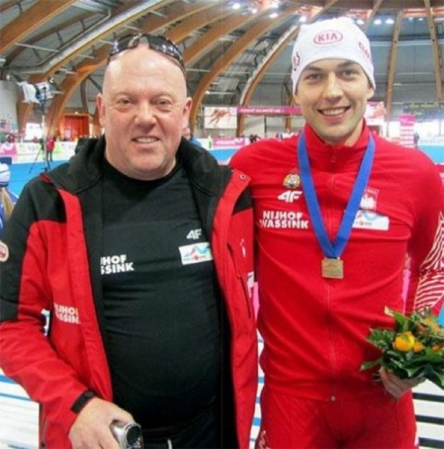 Trener złotego medalisty Zbigniewa Bródki pochodzi z naszego miasta