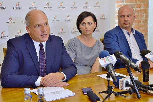 Łukasz Magin, prezes PGM w Bełchatowie (z lewej), zapewnia, że spółka ma płynność finansową