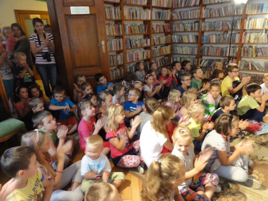 Pruszcz Gd.: Kolejny piknik czytelniczy w bibliotece [ZDJĘCIA]