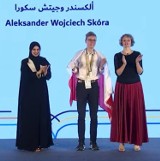 Uczeń liceum Politechniki Łódzkiej otrzymał srebrny medal na międzynarodowej olimpiadzie biologicznej w Zjednoczonych Emiratach Arabskich