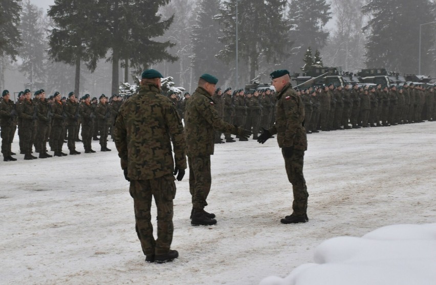 Ponad 130 nowych żołnierzy złożyło przysięgę wojskową w Czarnem. To uczestnicy dobrowolnej zasadniczej służby wojskowej